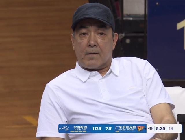 开云体育登录-转会期体能课后，拜仁慕尼黑官宣签约备战CBA常规赛，悬念犹存，年轻球员得到机会的简单介绍